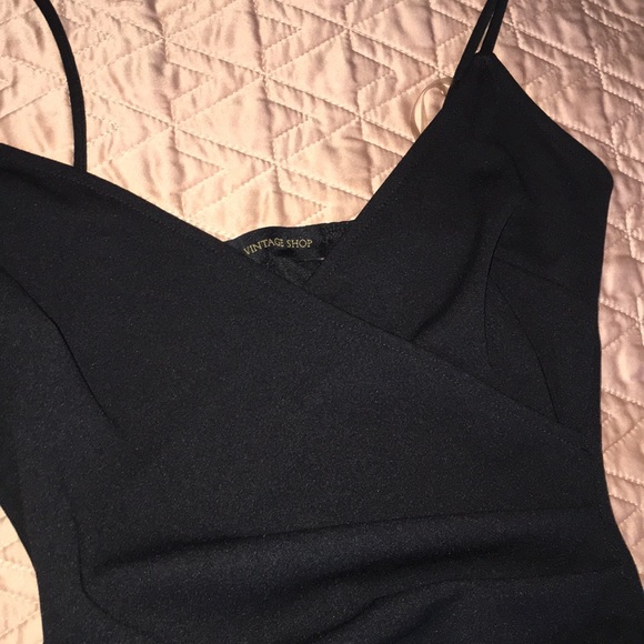 Black dress 💛 - Picture 4 of 6